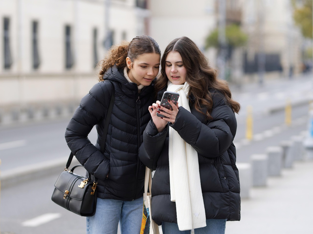10 motivi per cui HeatScarf è migliore delle sciarpe tradizionali
