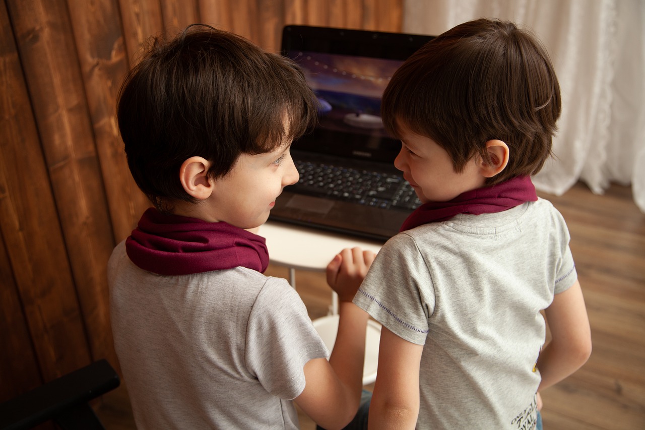 La soluzione per chi soffre di cervicale e freddo: scopri HeatScarf